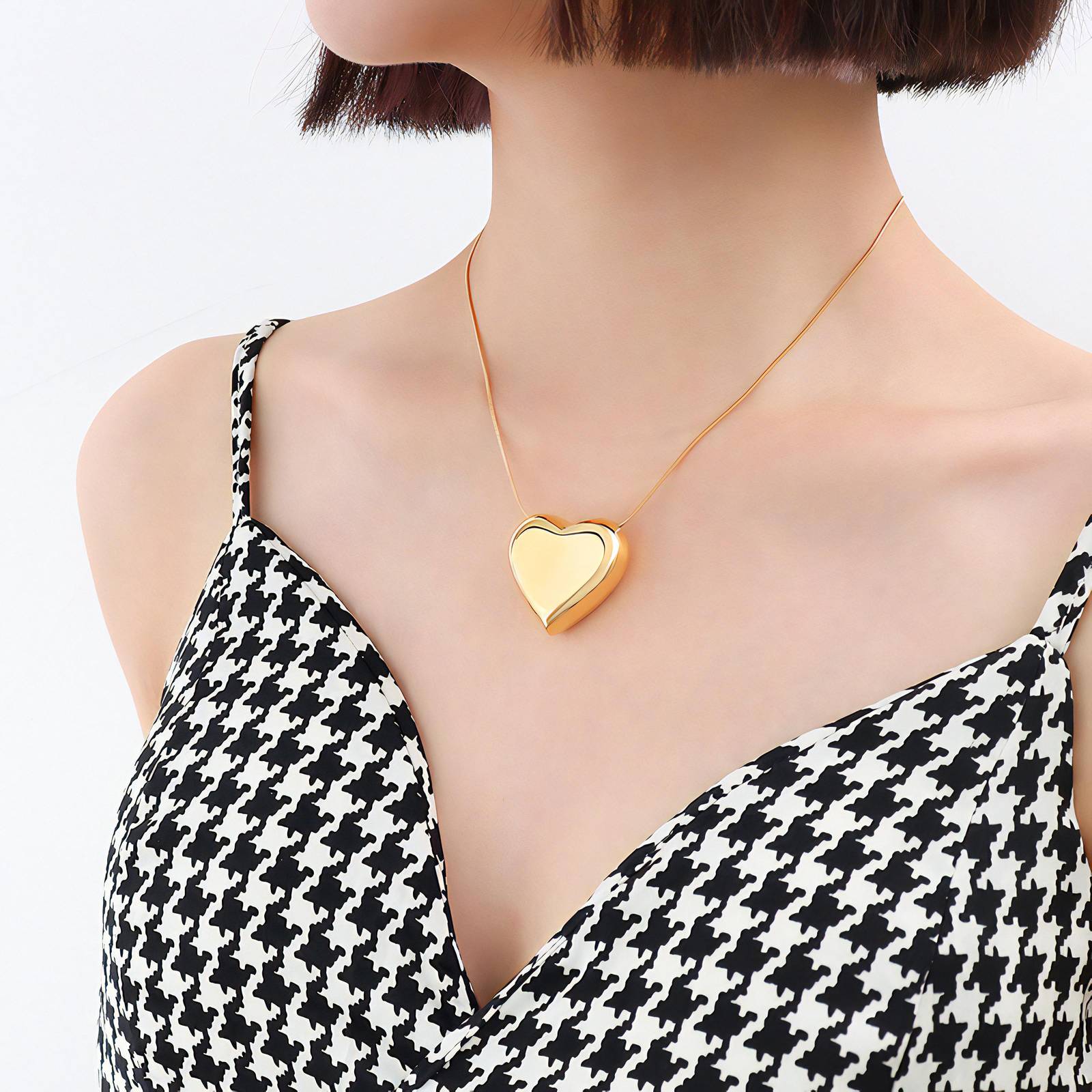 18K gold plated Stainless steel Heart necklace