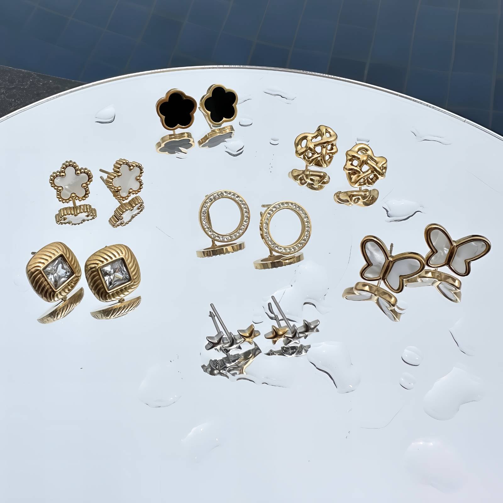 18K gold plated Stainless steel  Flowes earrings