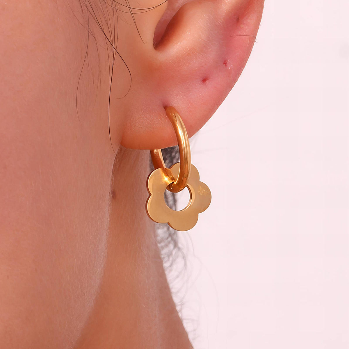 18K gold plated Stainless steel  Flowers earrings